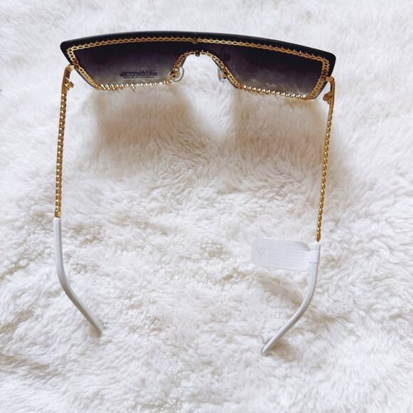 Christine Black Two Tone White Chain Oversized Shield Sunglasses - Picture 9 of 12